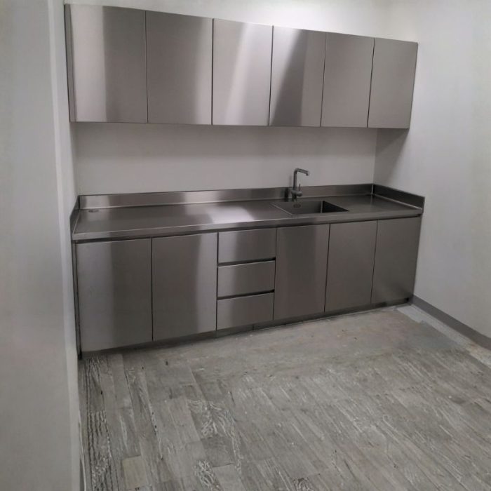 Tủ bếp Thùng Inox Cánh Inox